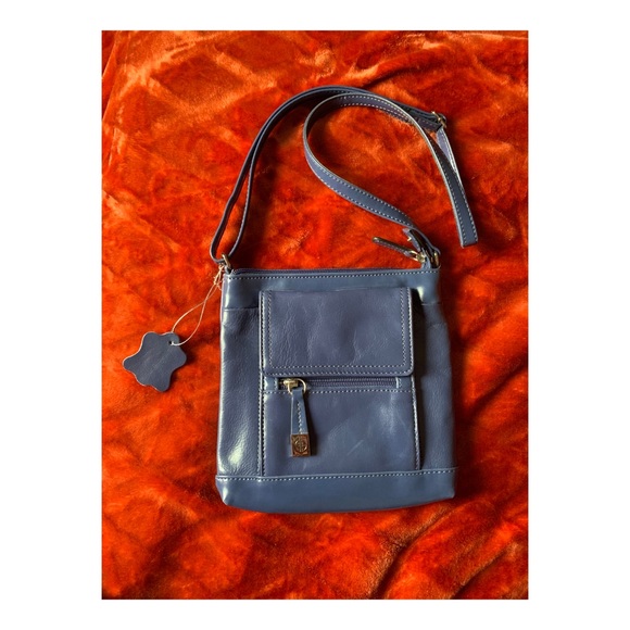 Giani Bernini Pebble Leather Crossbody - Picture 1 of 3